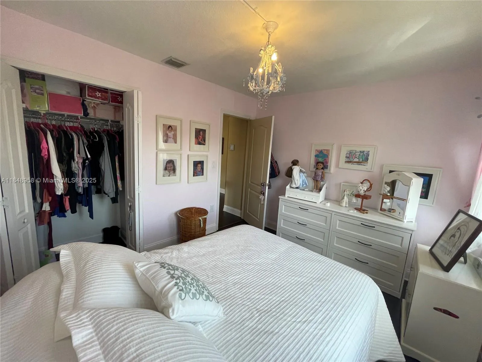 160 Jacaranda Country Club Dr, #201