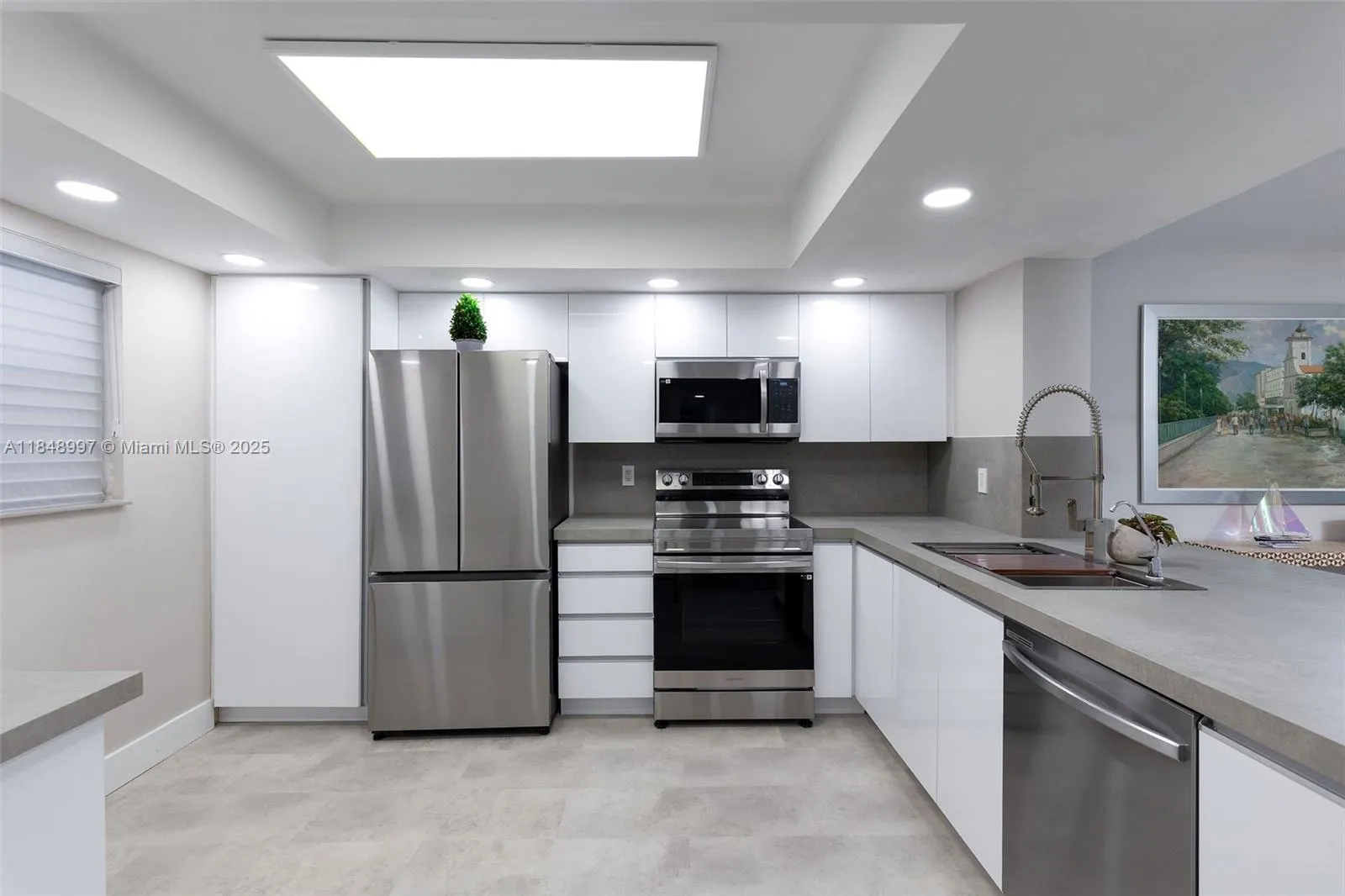16171 Blatt Blvd, #112