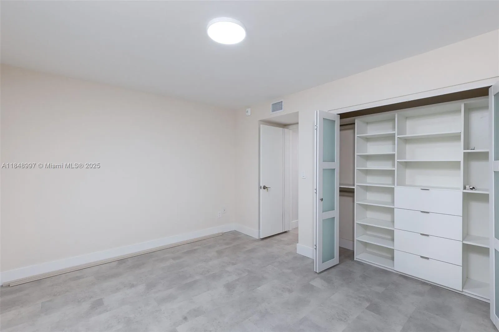 16171 Blatt Blvd, #112