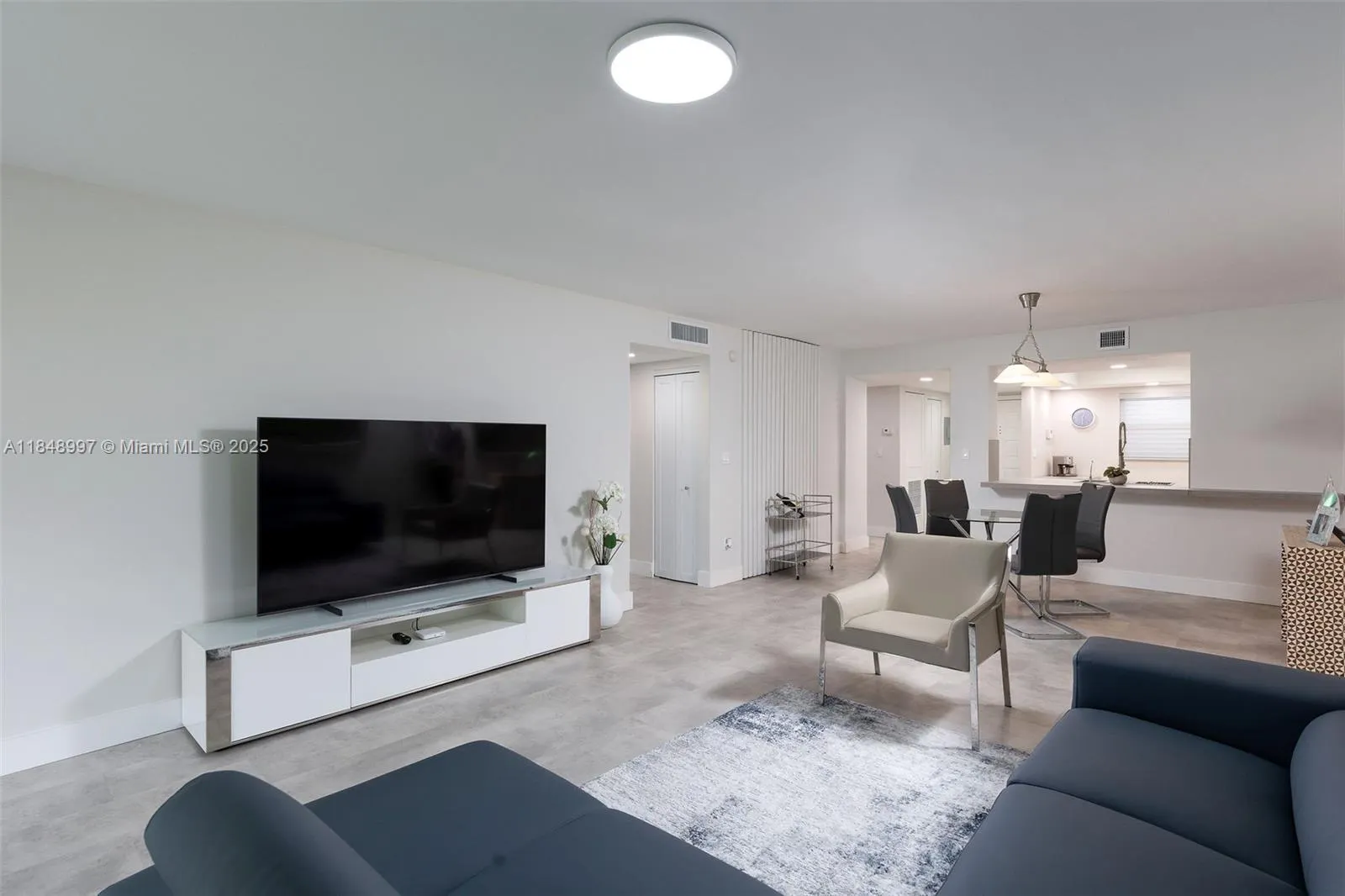 16171 Blatt Blvd, #112