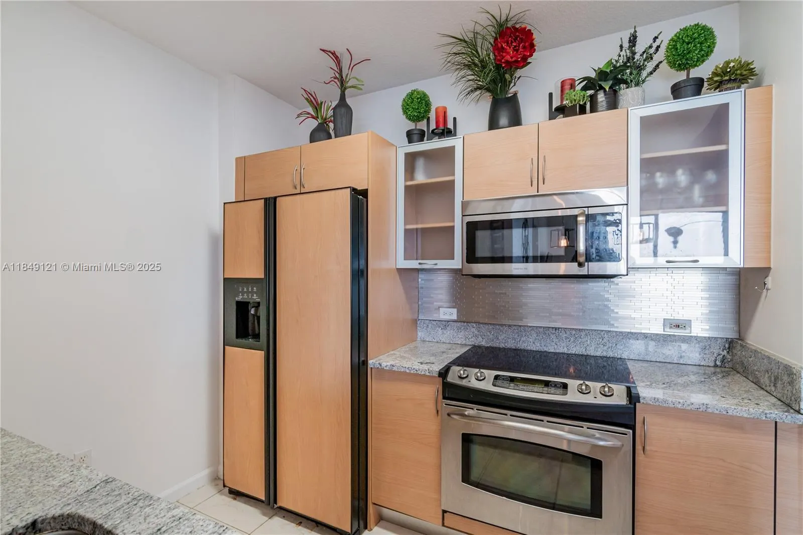 2775 NE 187th St, #516