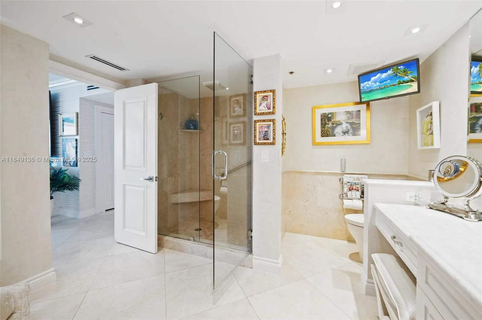 10205 Collins Ave, #404