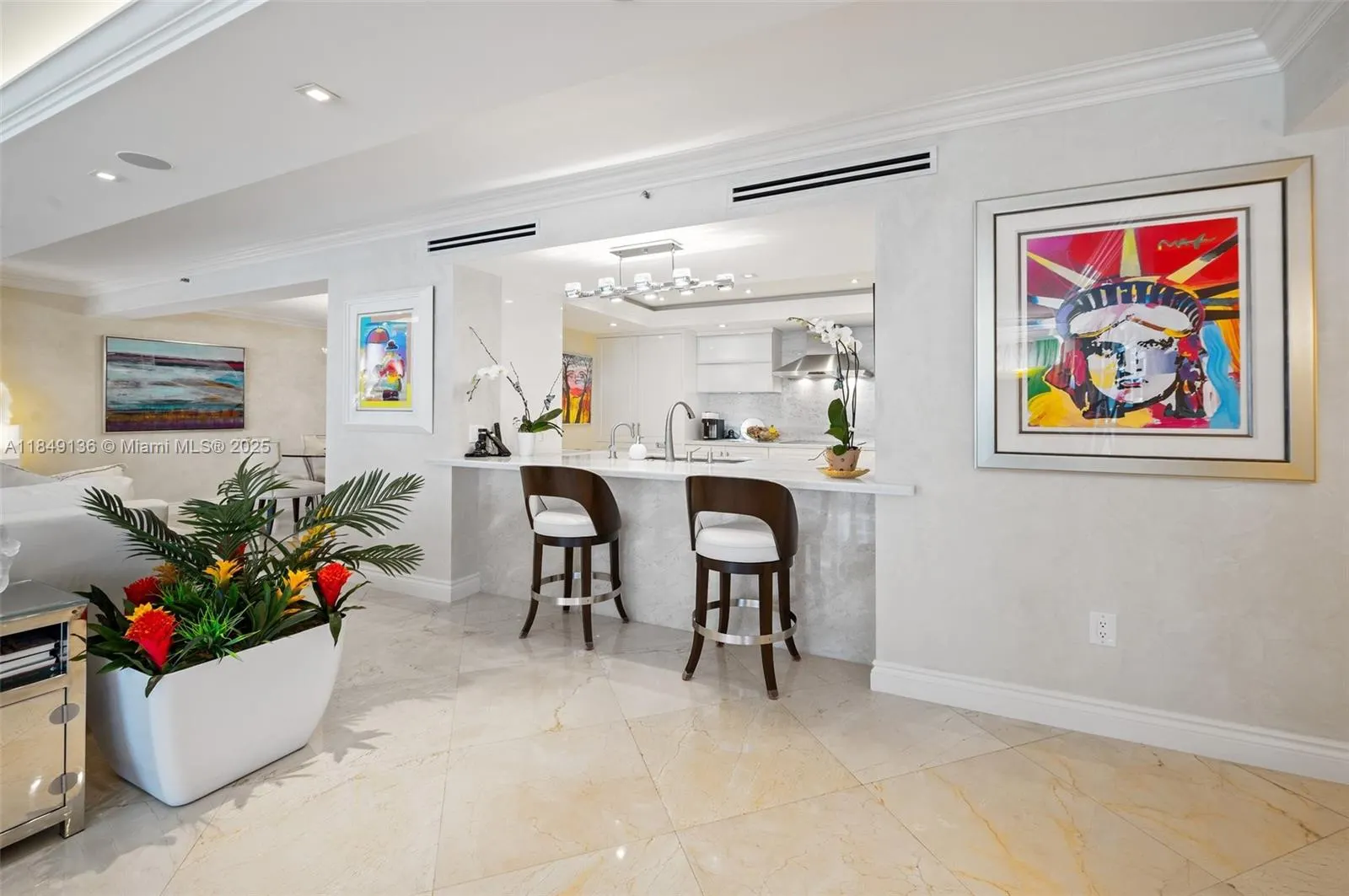 10205 Collins Ave, #404