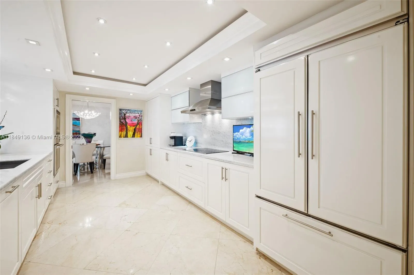 10205 Collins Ave, #404