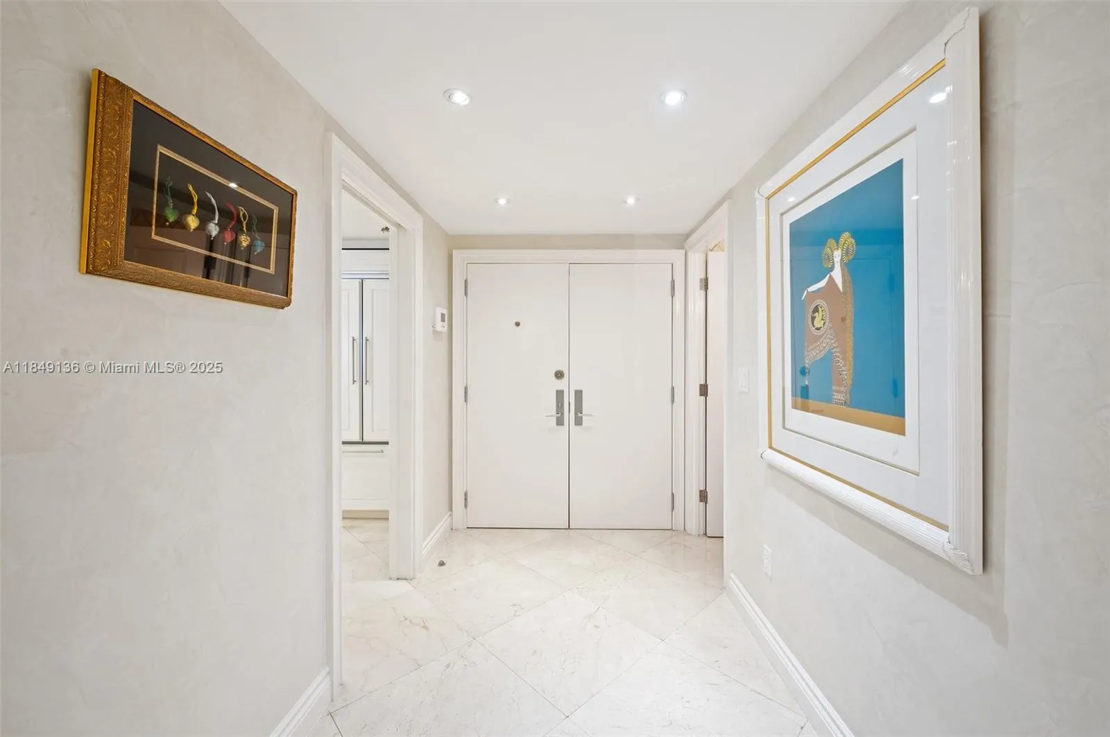 10205 Collins Ave, #404