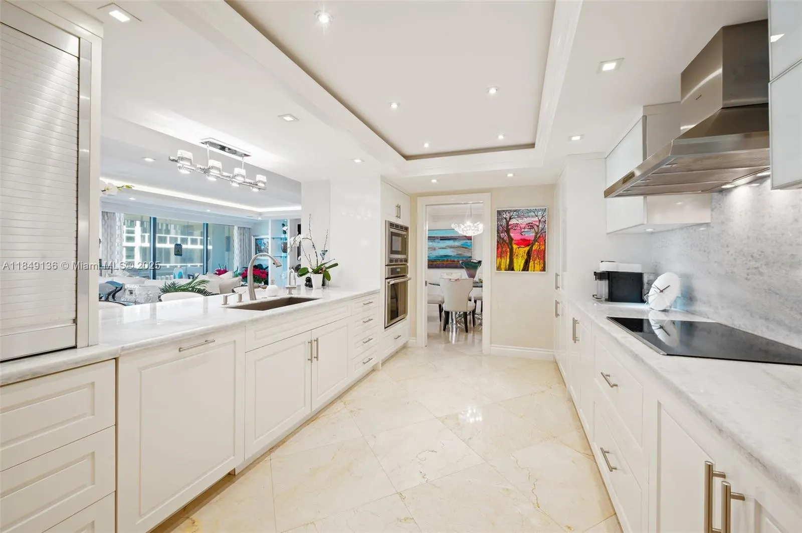 10205 Collins Ave, #404