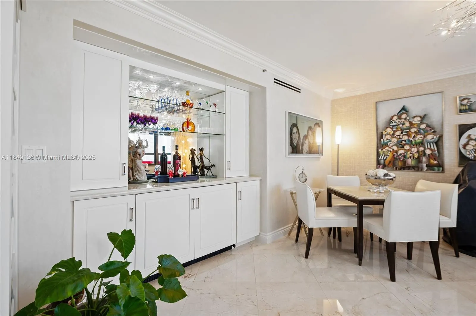 10205 Collins Ave, #404
