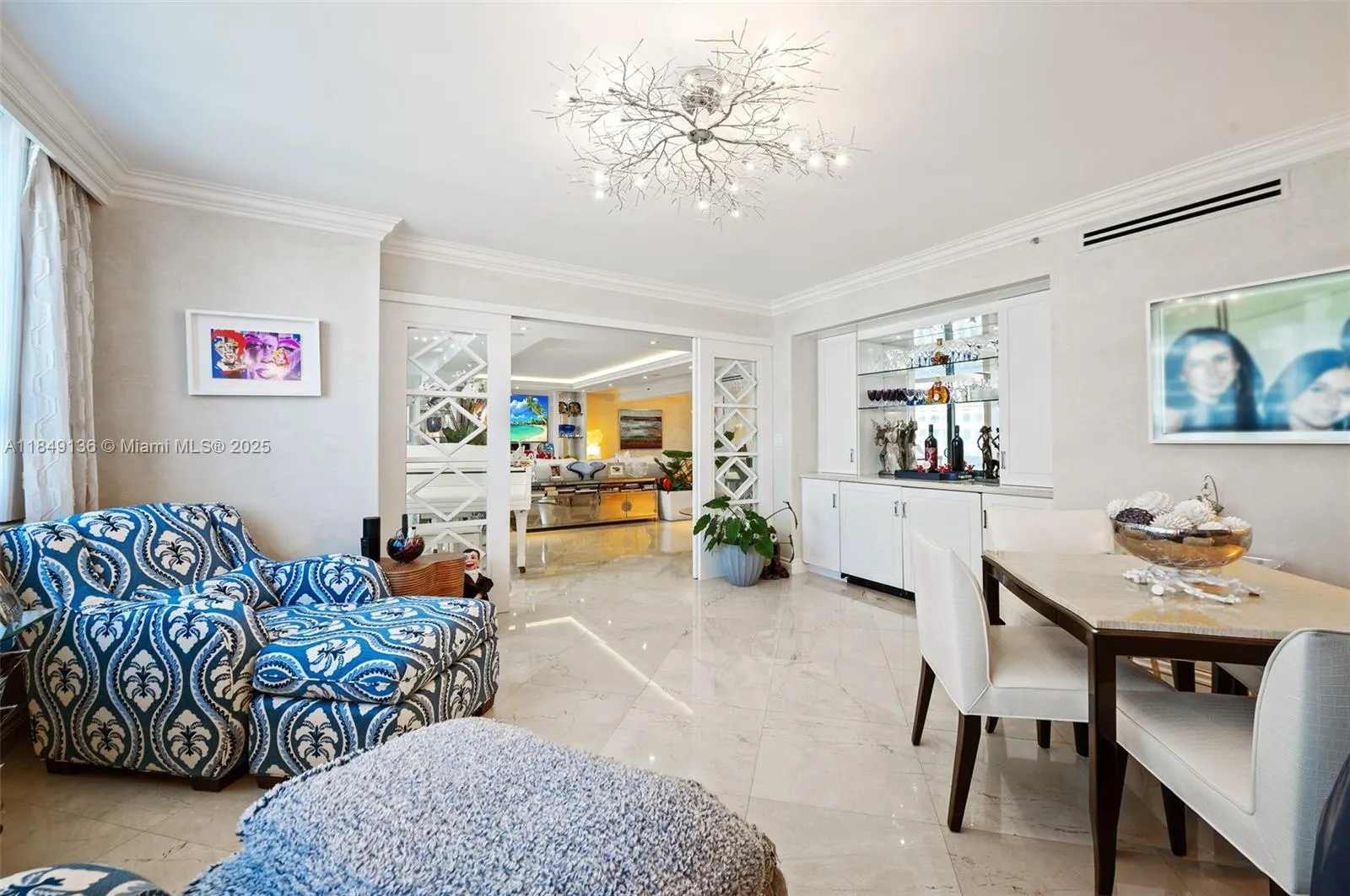 10205 Collins Ave, #404