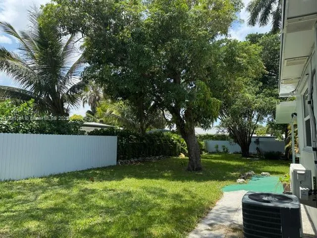 204 SW 7th Ave