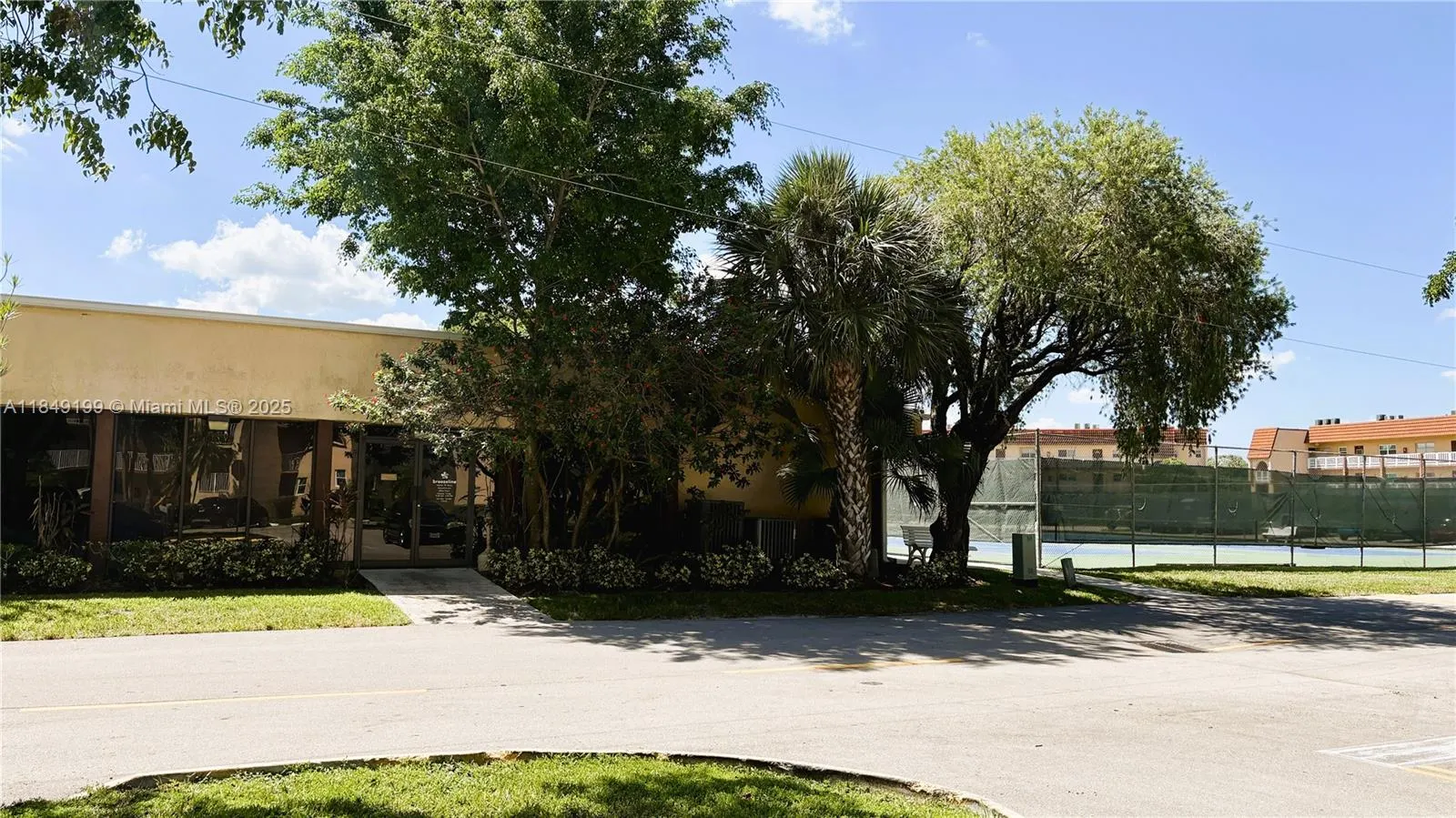 2741 N Pine Island Rd, #108
