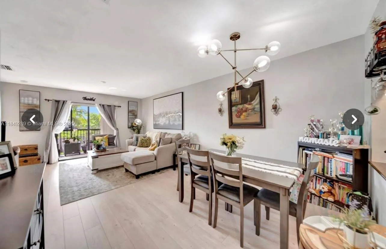 15710 E Waterside Cir, #205