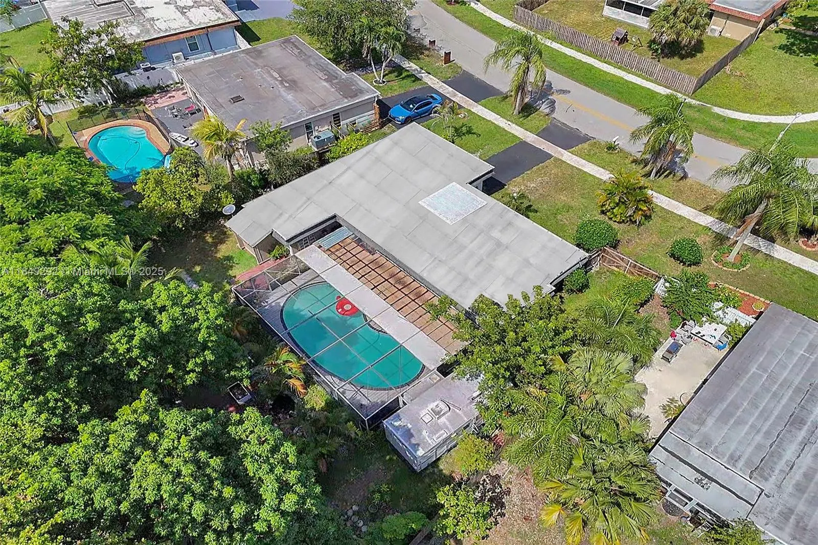7811 NW 75th Ave