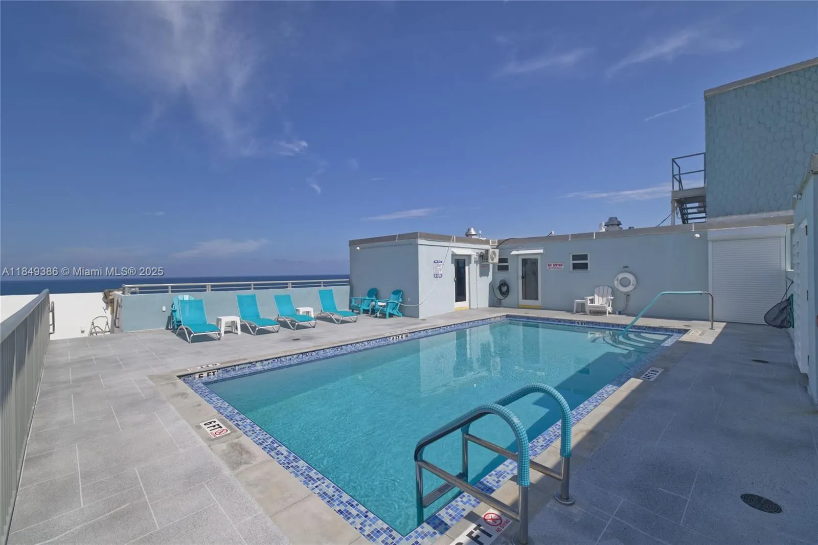 400 N Surf Rd, #1002
