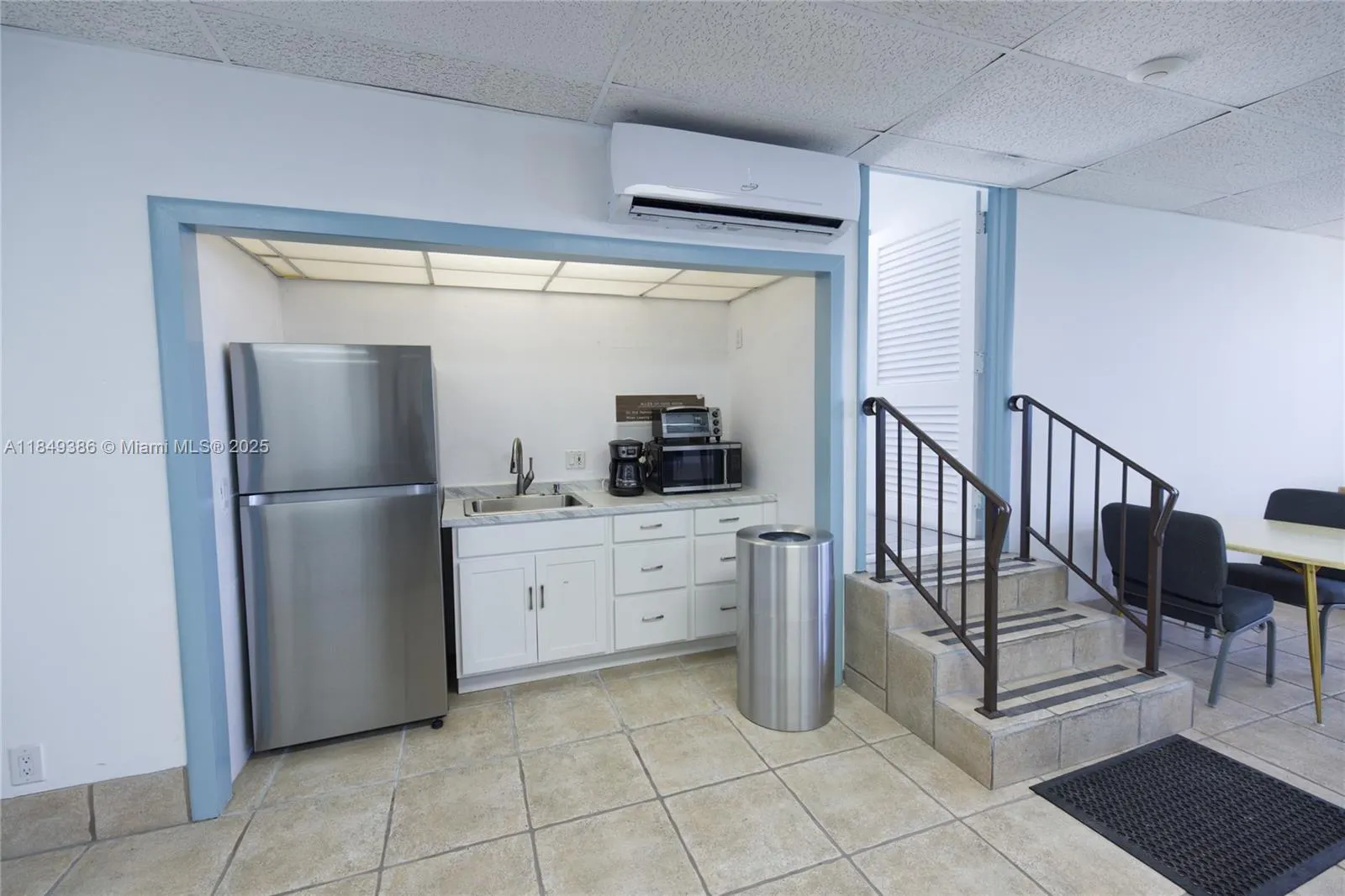 400 N Surf Rd, #1002