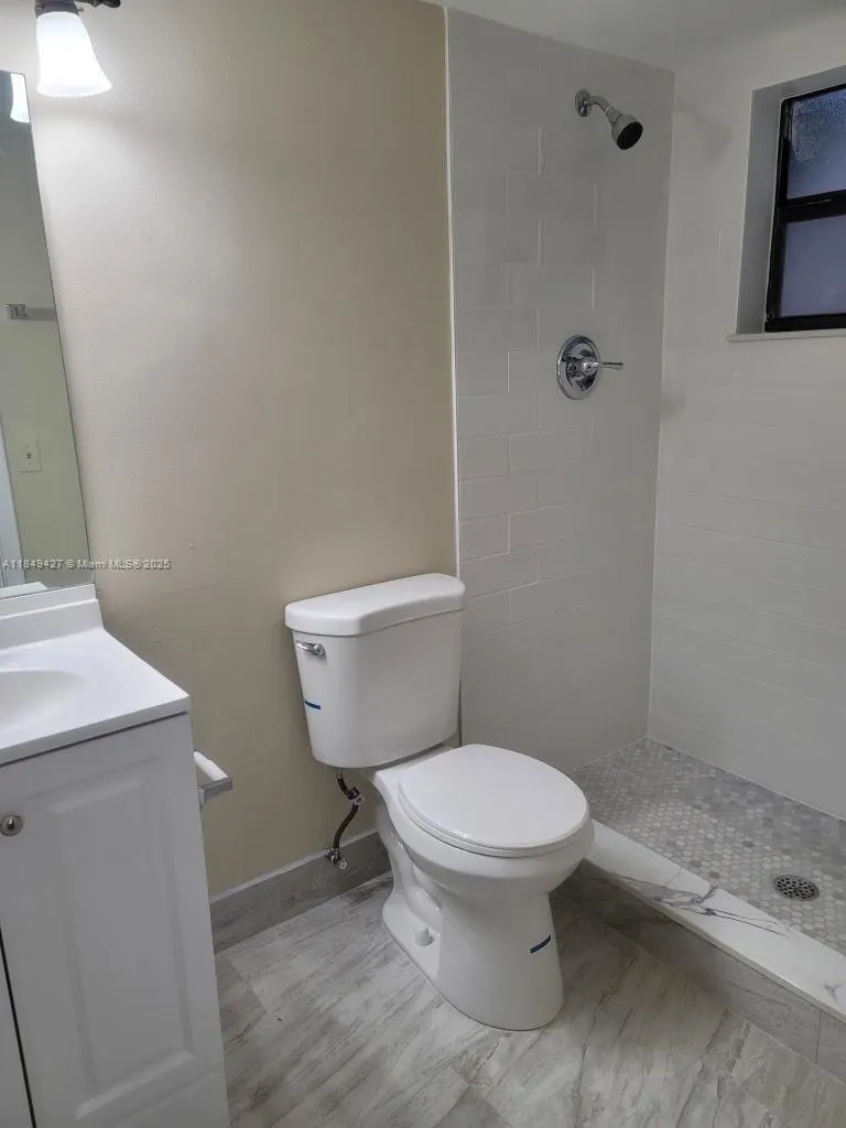 9928 Nob Hill Ct