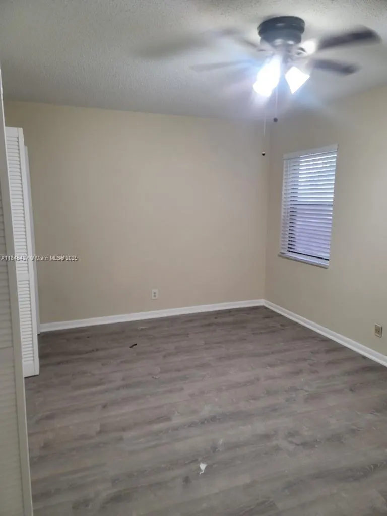 9928 Nob Hill Ct