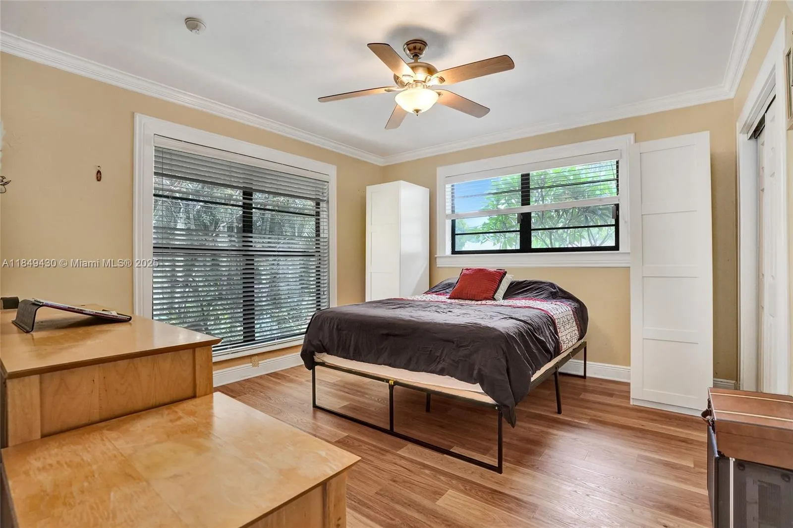 821 Oleander Dr