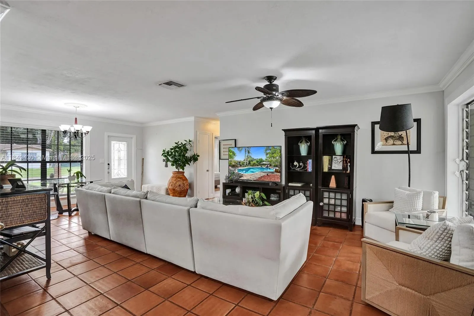821 Oleander Dr