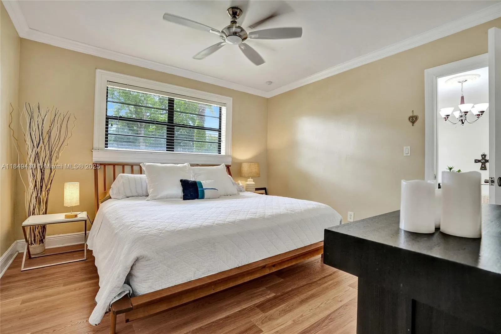 821 Oleander Dr