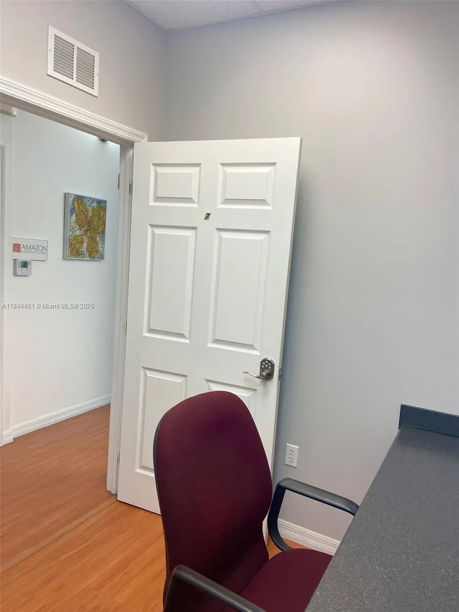 1820 N Corporate Lakes Blvd, #206-7