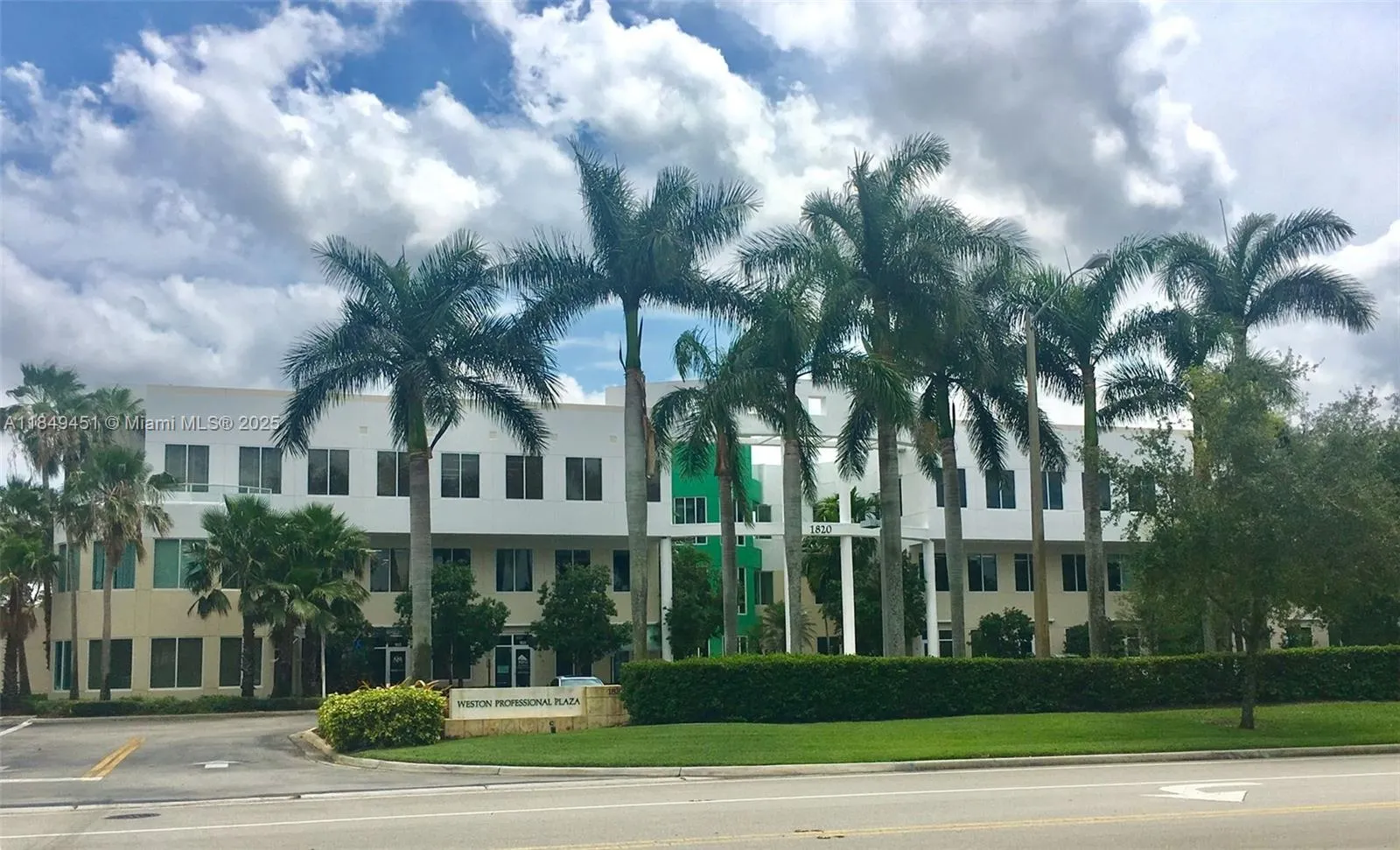 1820 N Corporate Lakes Blvd, #206-7