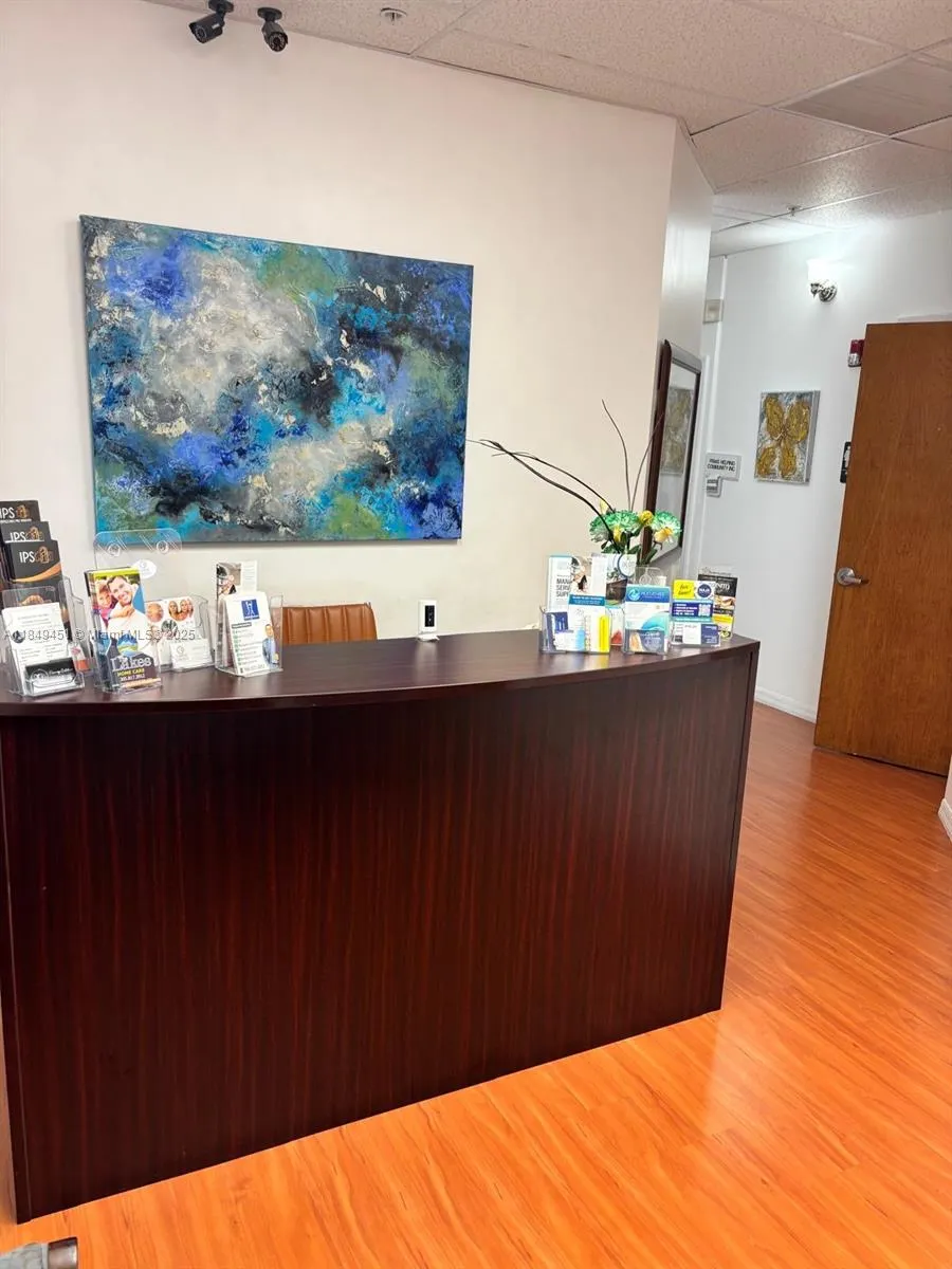 1820 N Corporate Lakes Blvd, #206-7