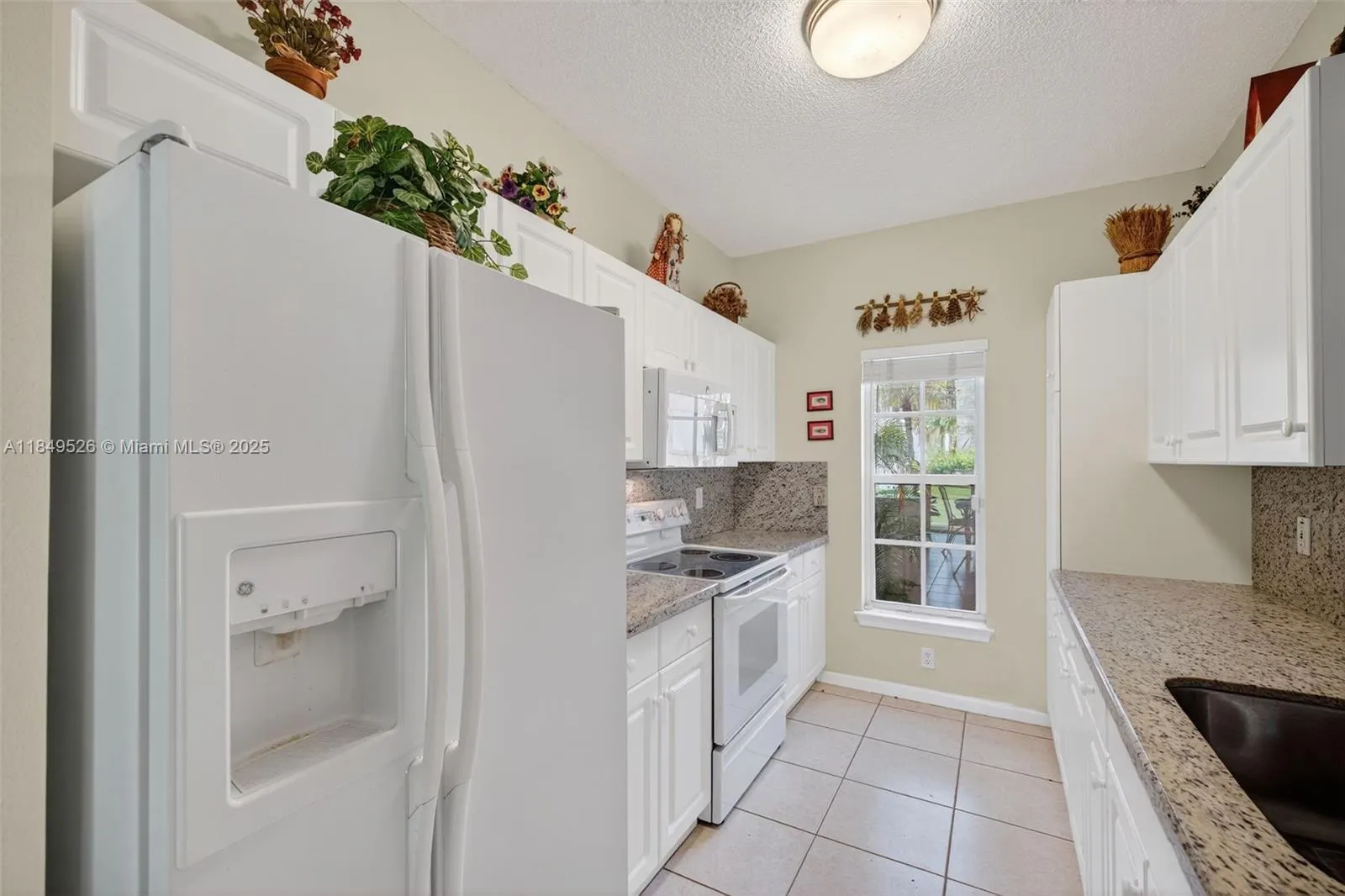 4824 SW 32nd Ter