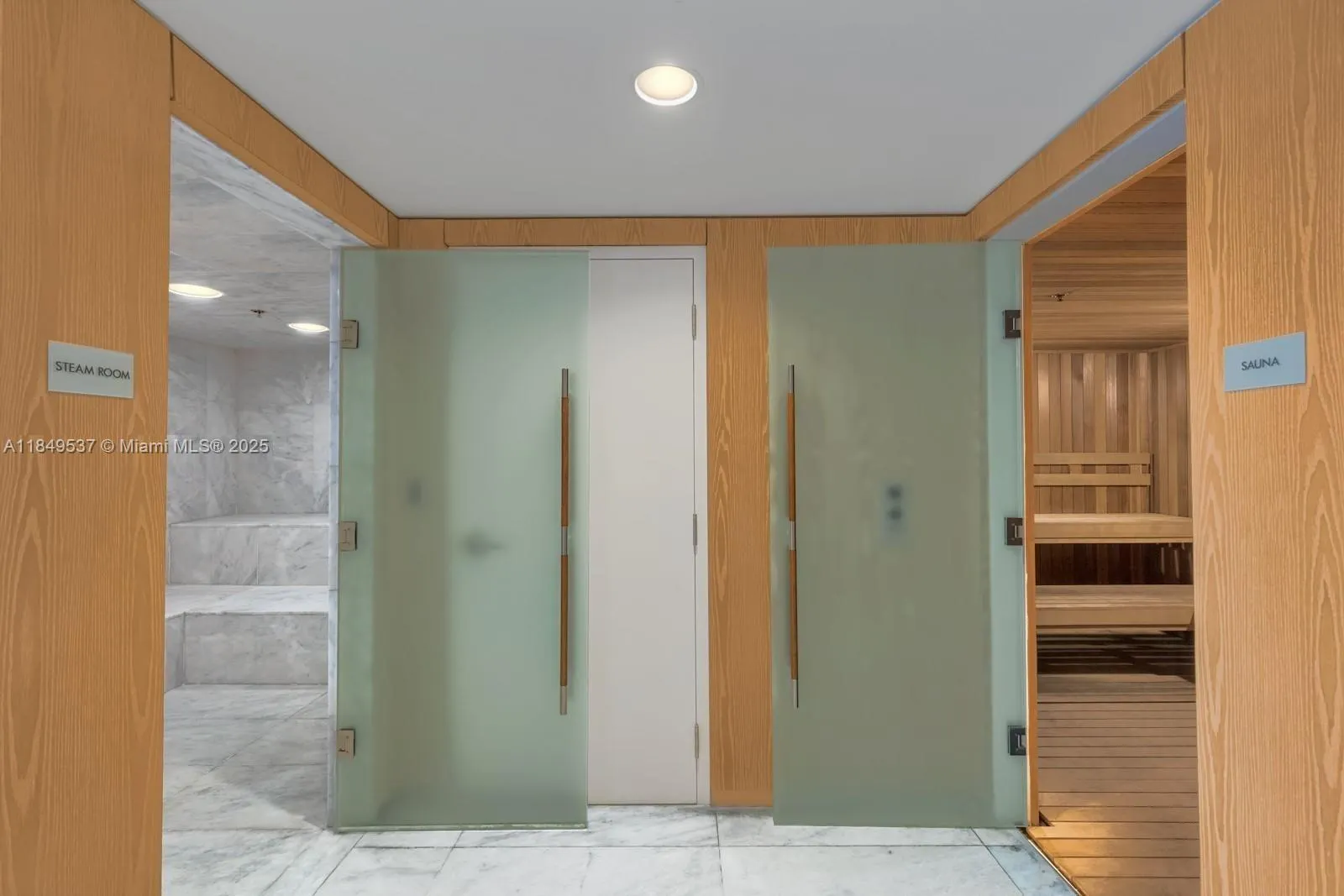 400 Sunny Isles Blvd, #1819