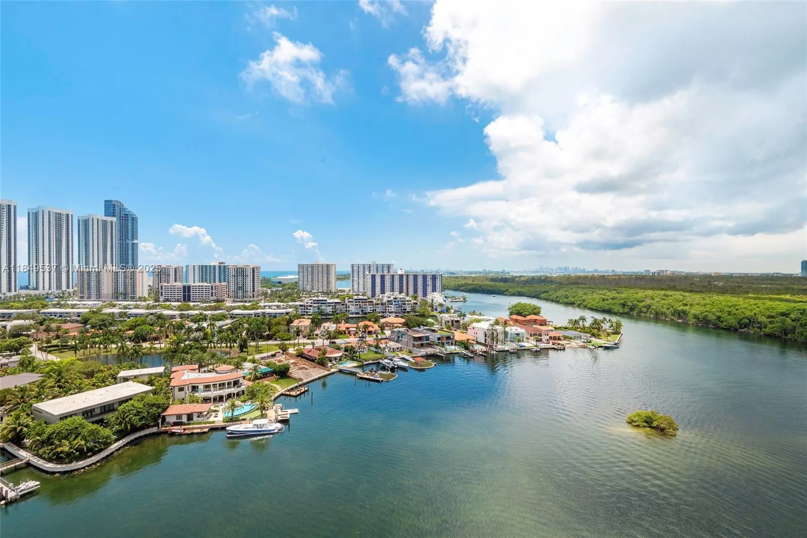 400 Sunny Isles Blvd, #1819
