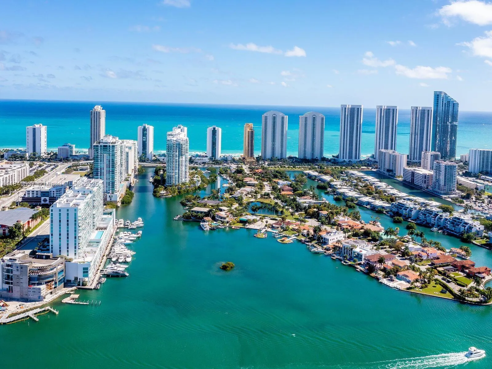 400 Sunny Isles Blvd, #1819