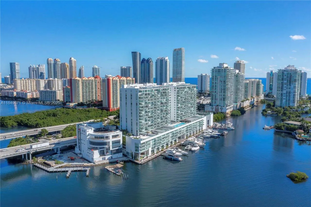 400 Sunny Isles Blvd, #307