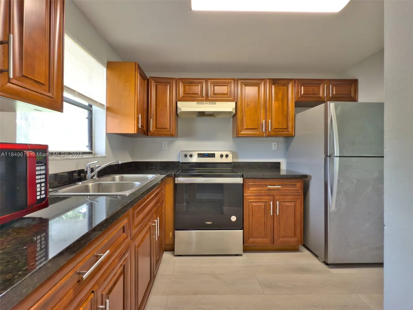 6001 Shakerwood Cir, #104