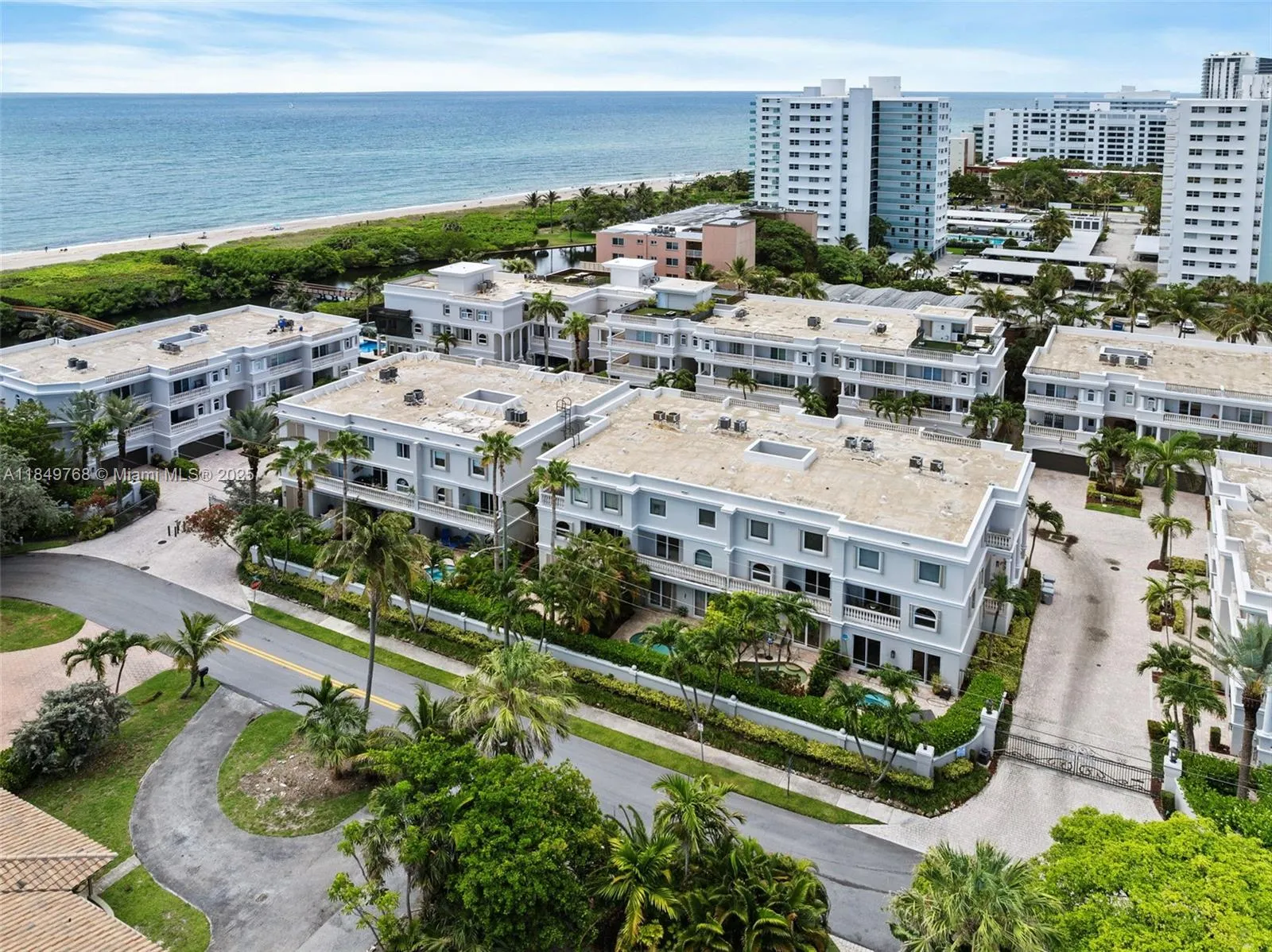 1784 Bay Dr, #1784