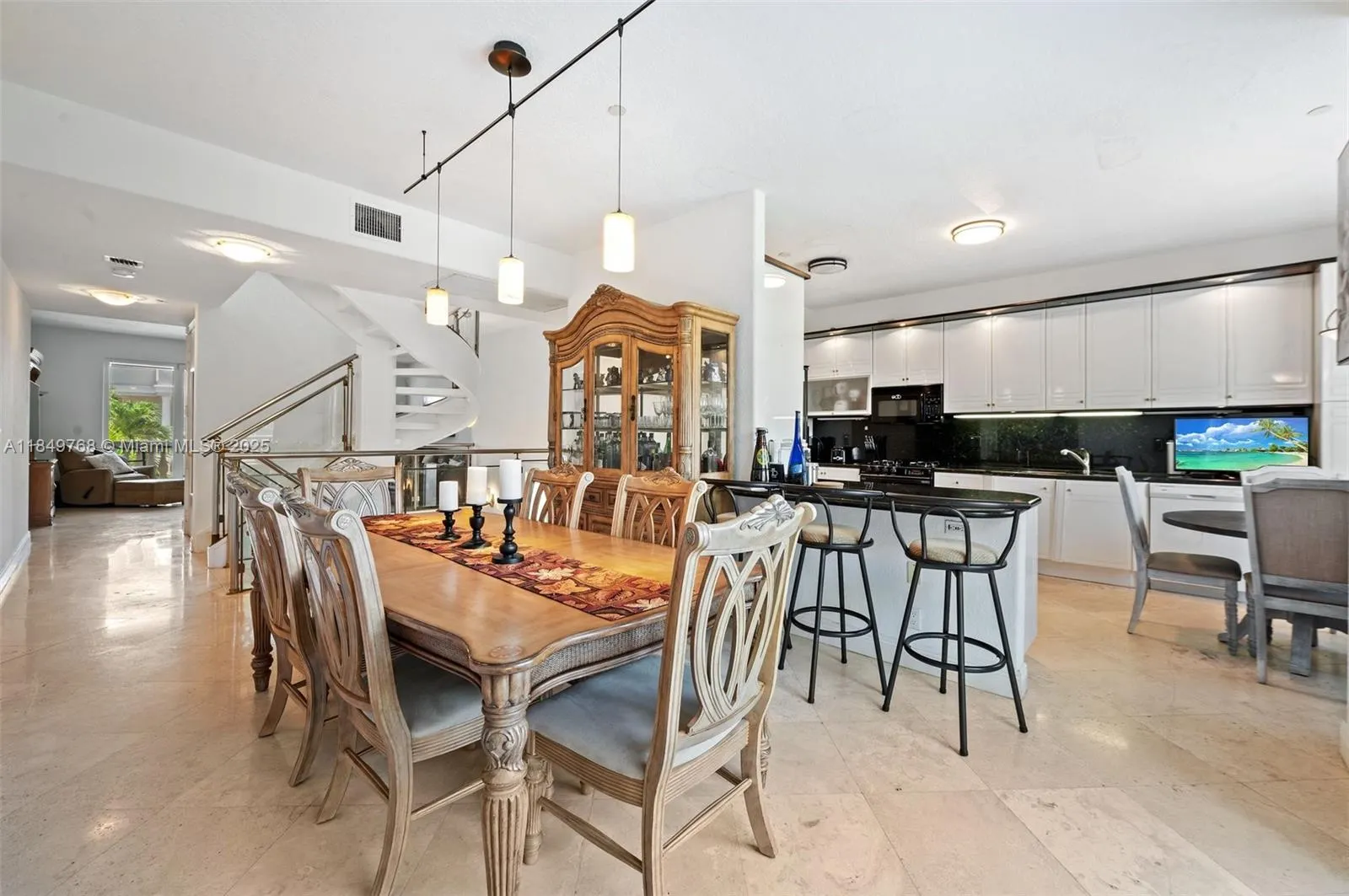 1784 Bay Dr, #1784