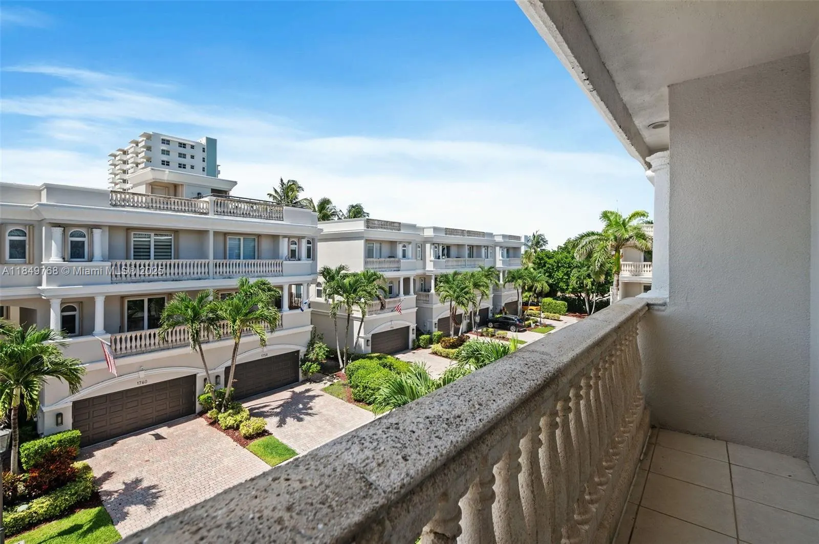 1784 Bay Dr, #1784
