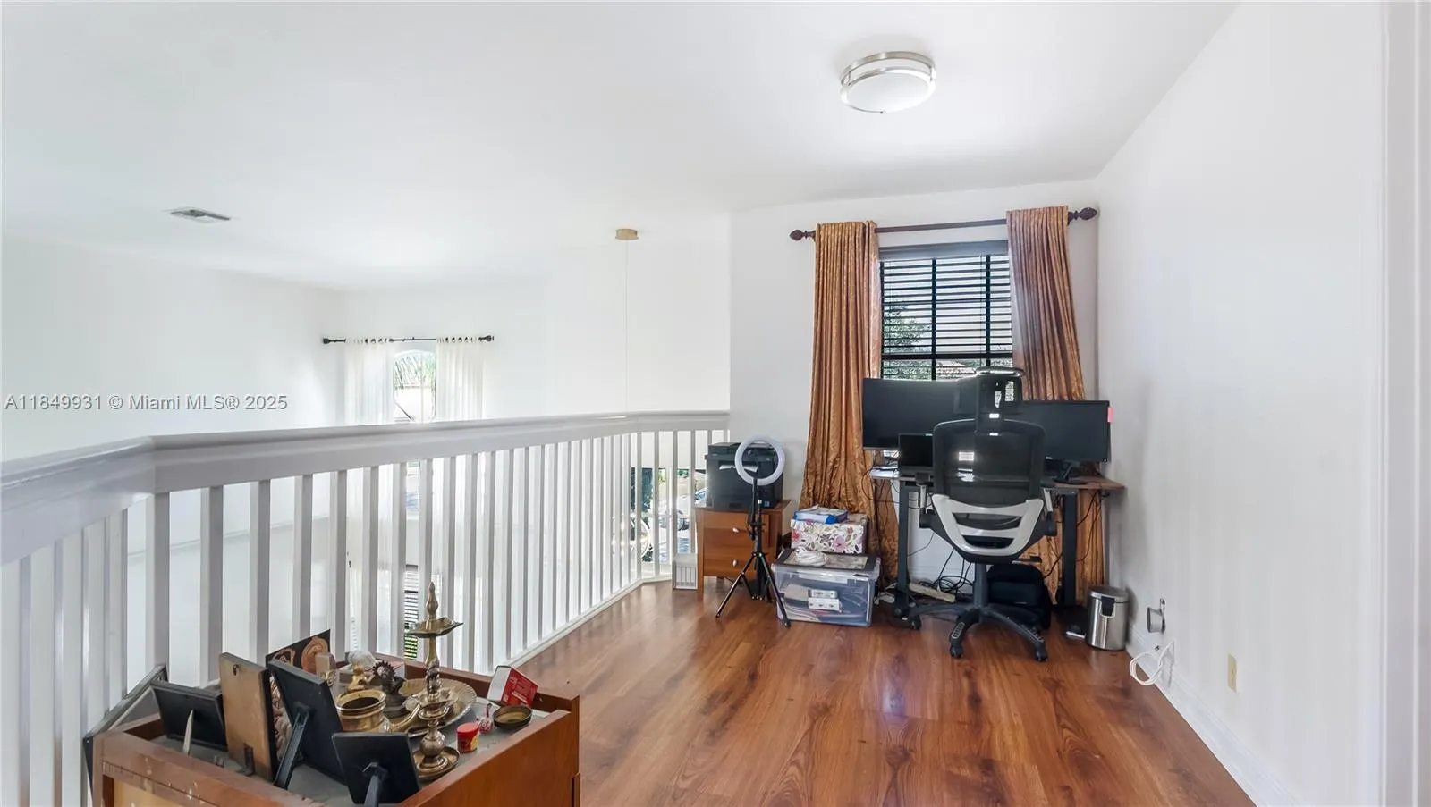 4025 Sapphire Ln, #4025