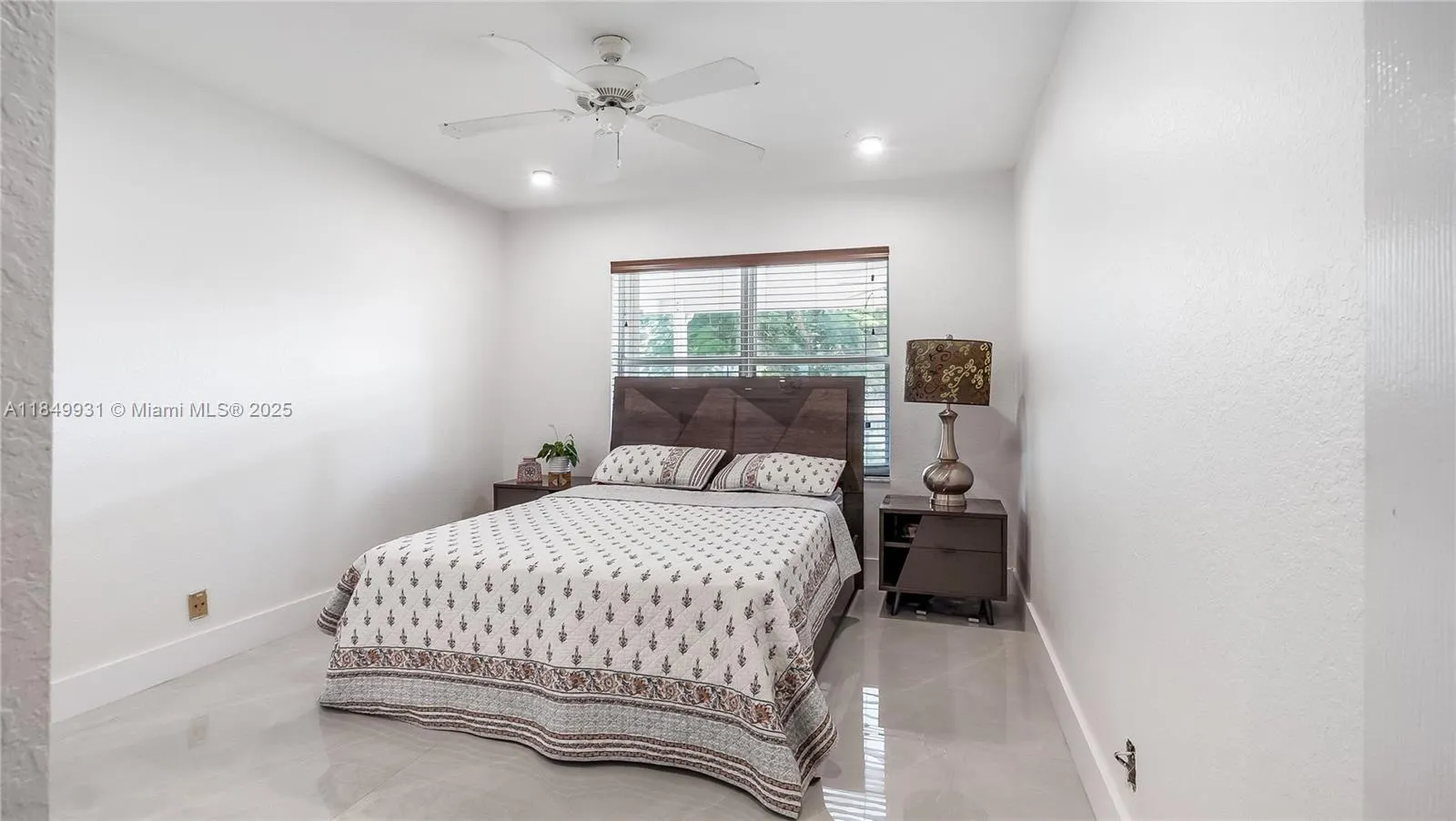 4025 Sapphire Ln, #4025