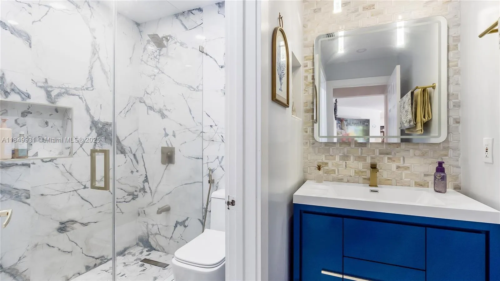 4025 Sapphire Ln, #4025