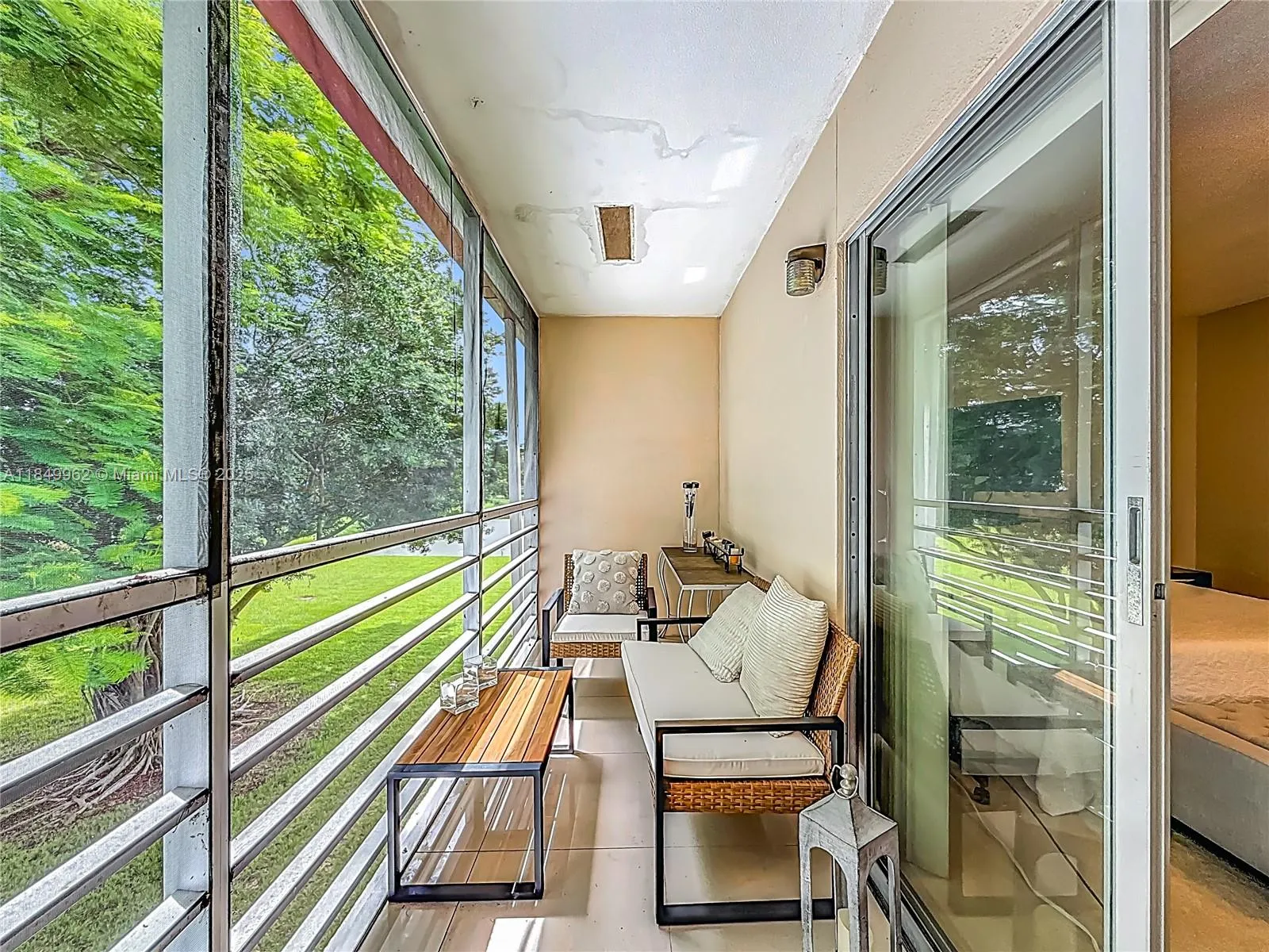 618 Fanshaw O, #618