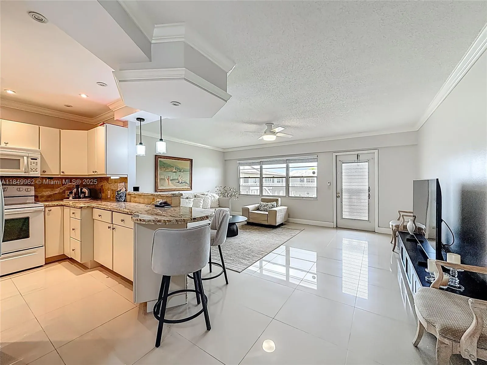 618 Fanshaw O, #618