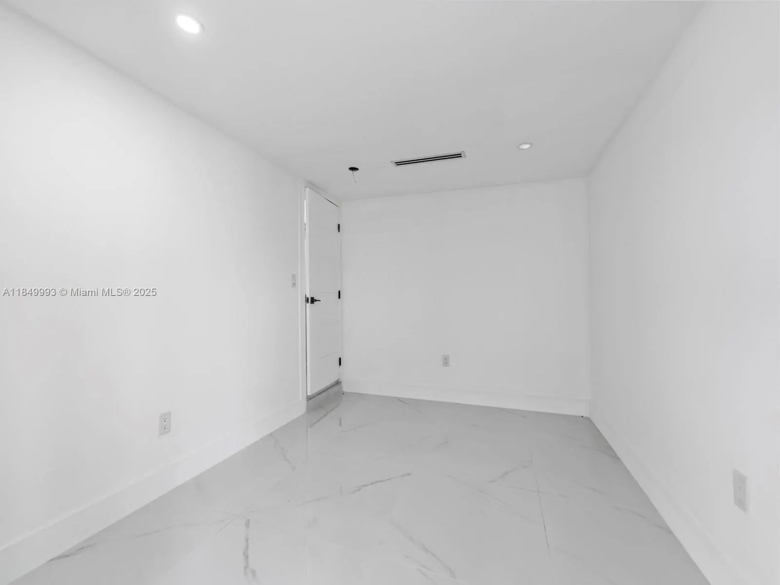 1007 Citrus Isle