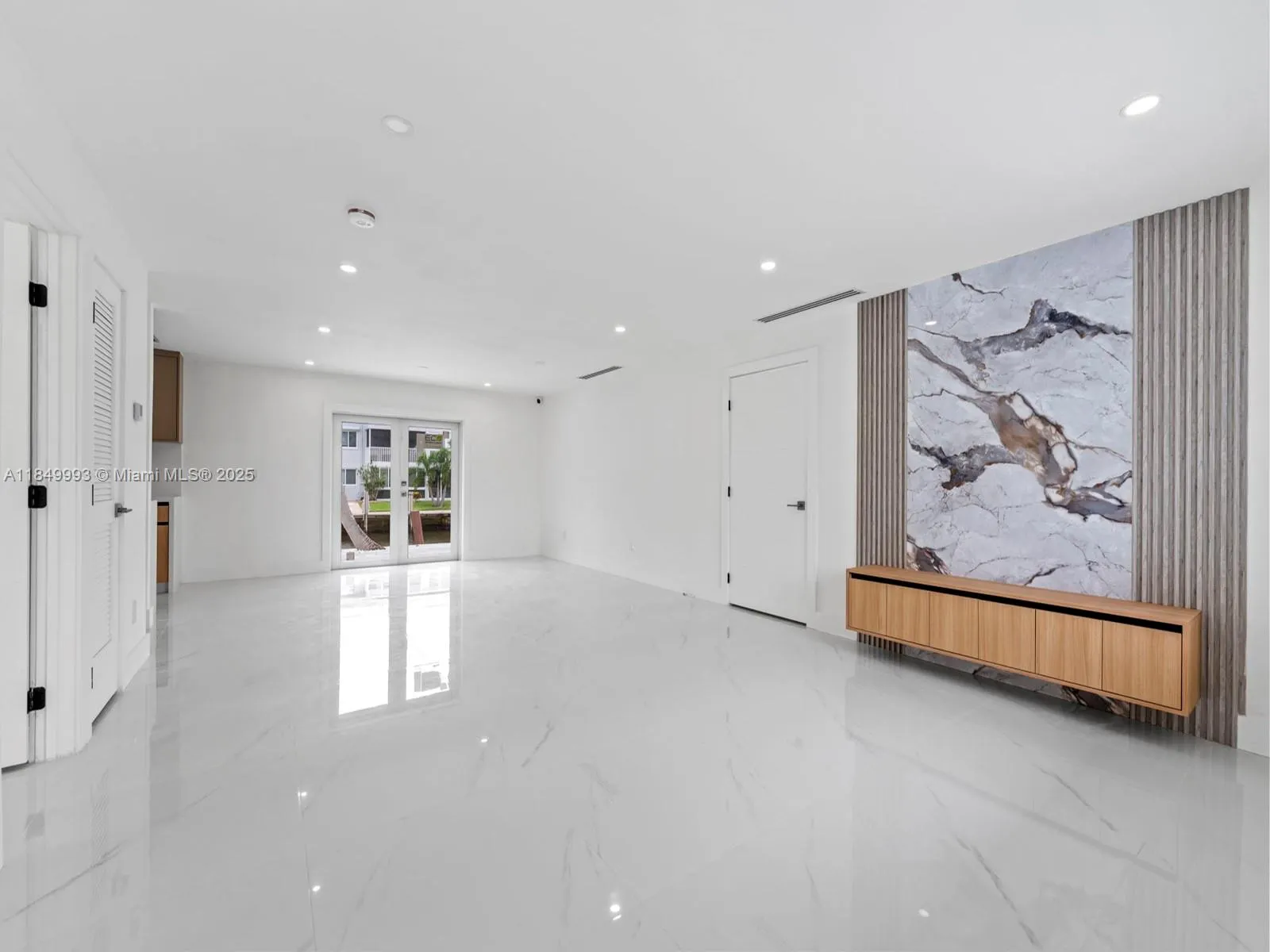 1007 Citrus Isle