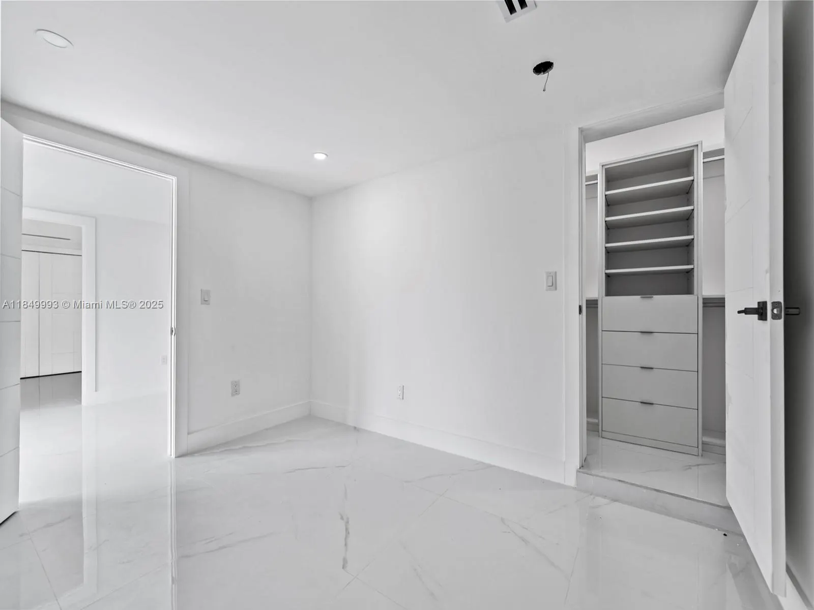 1007 Citrus Isle