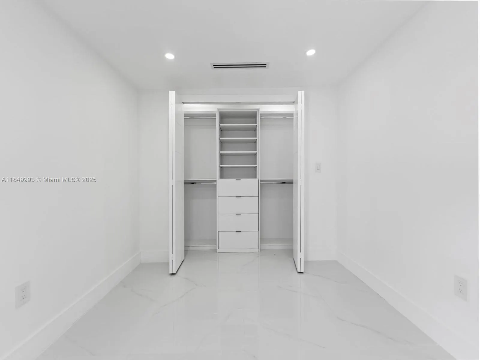 1007 Citrus Isle