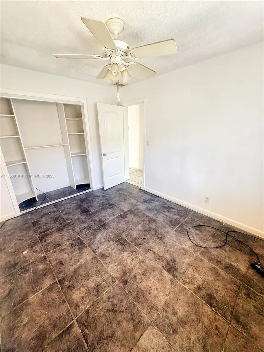 2609 NW 54th St