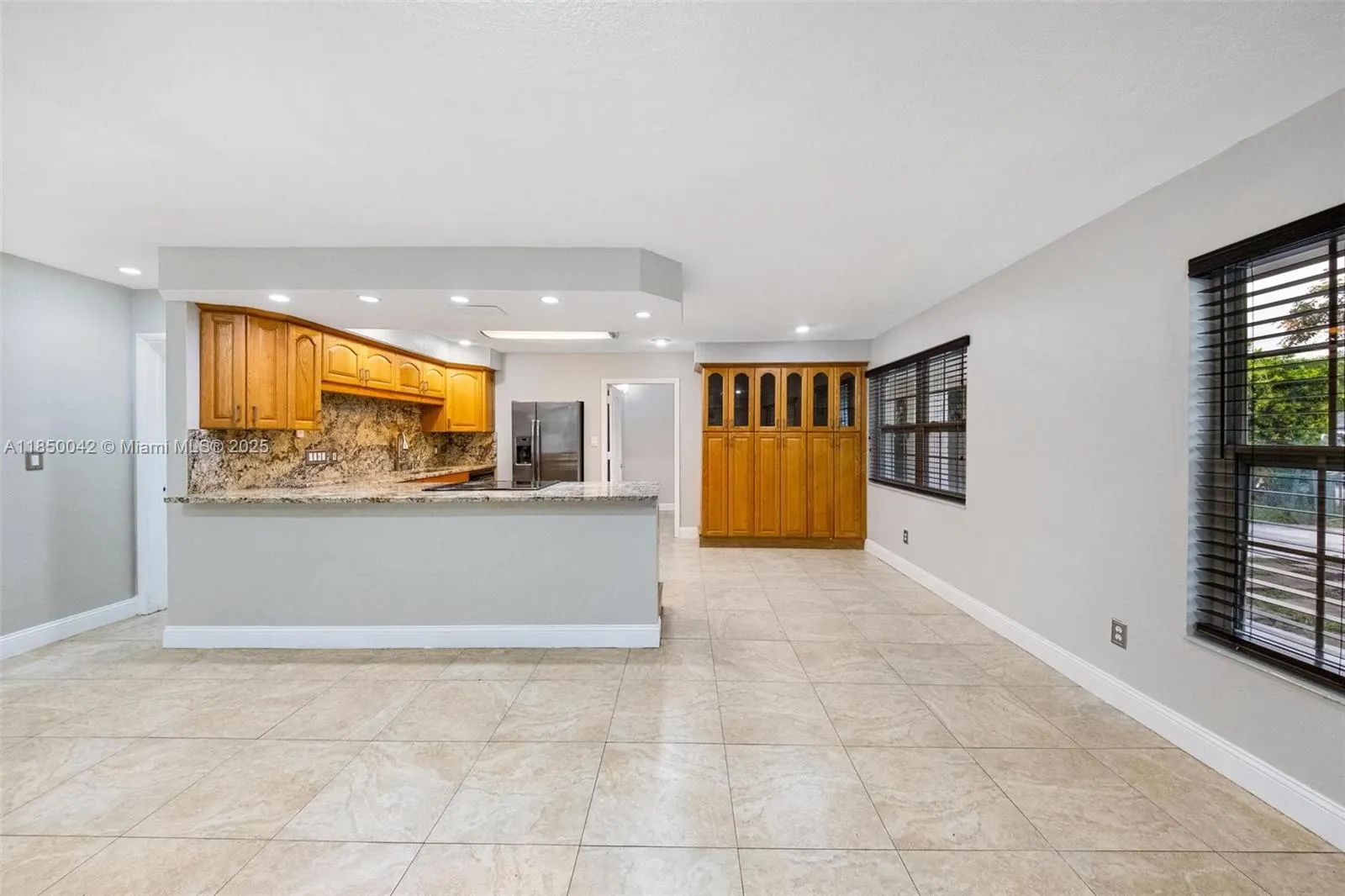 2708 SW 46th Ct