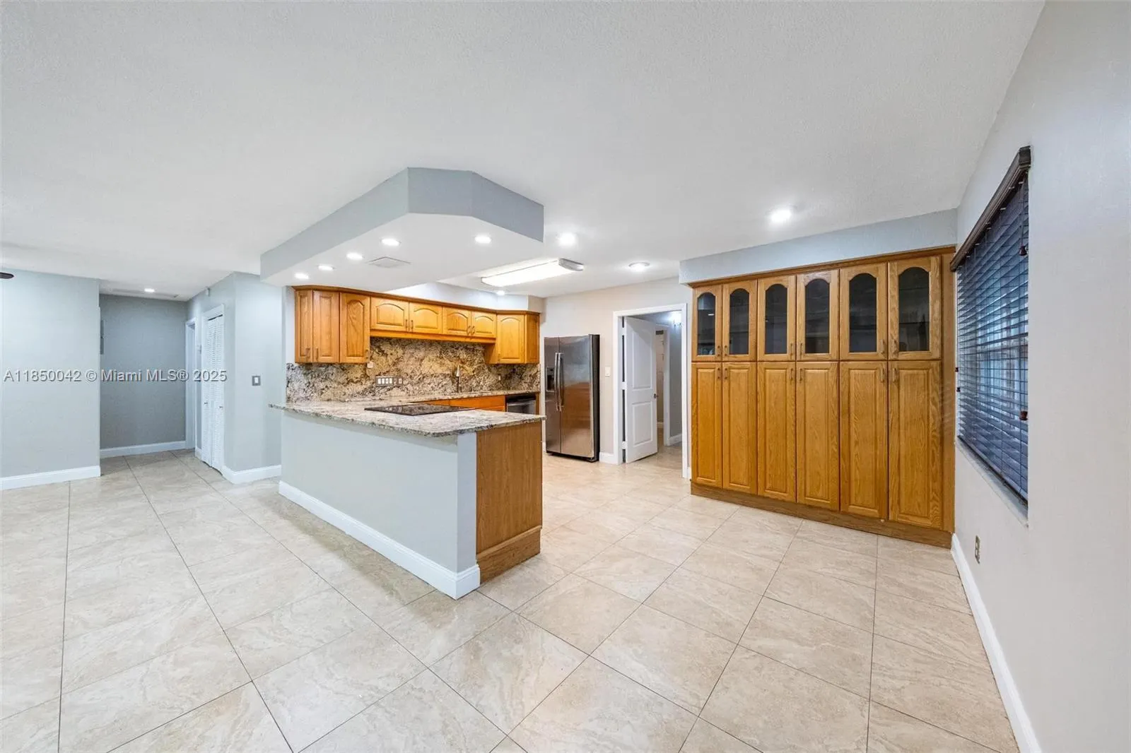 2708 SW 46th Ct