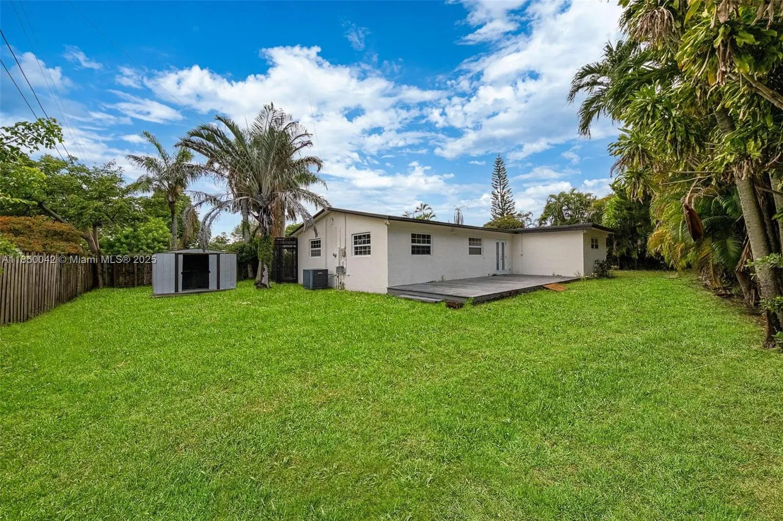 2708 SW 46th Ct