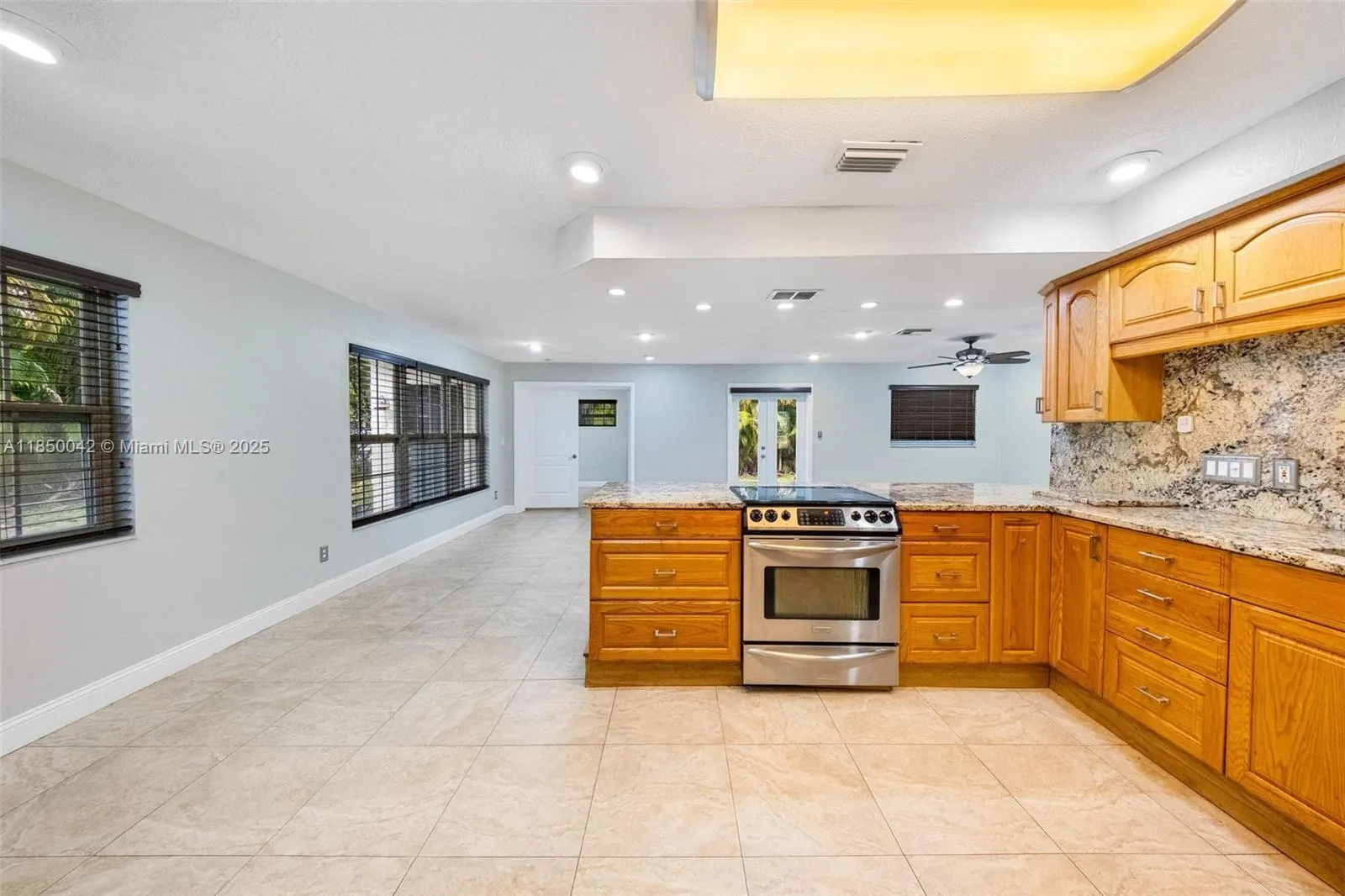 2708 SW 46th Ct