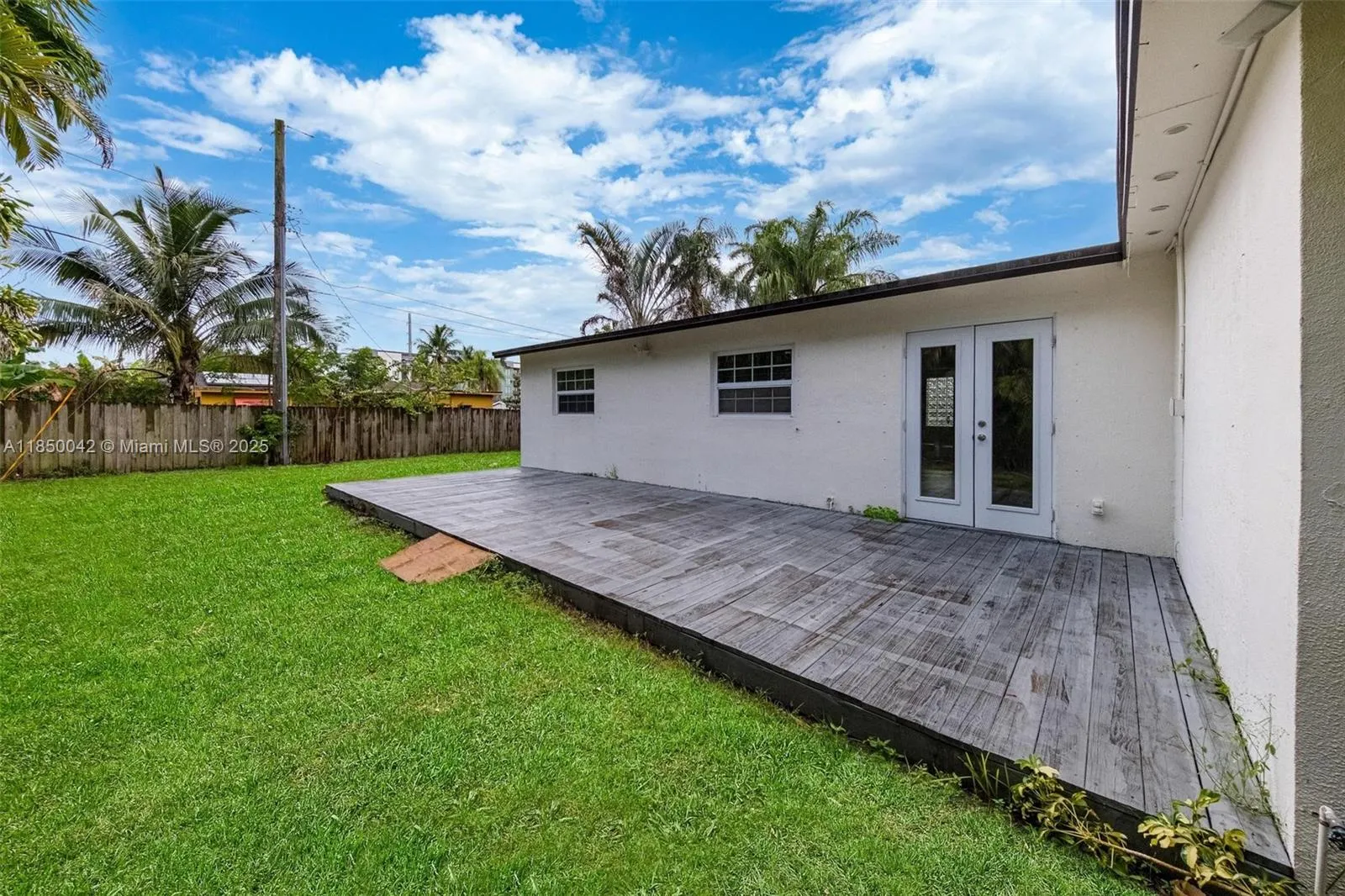 2708 SW 46th Ct